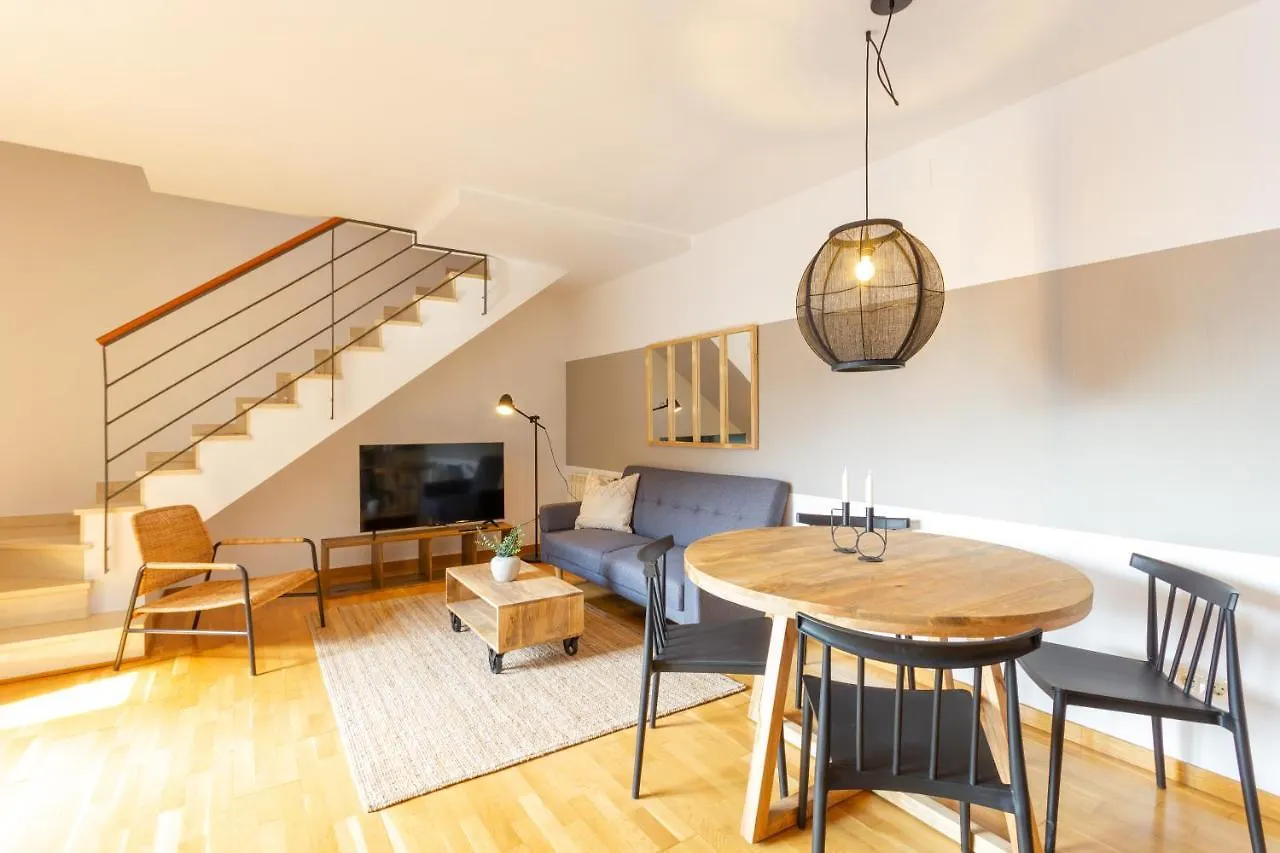 Apartamento Elegante Duplex En Terrassa, Barcelona 0*, Terrassa España